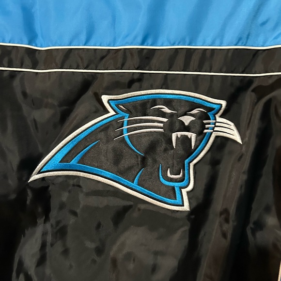Carolina panthers puffer/bomber jacket!! 
Size large by NFL!! 
logo on back!! - Picture 6 of 8